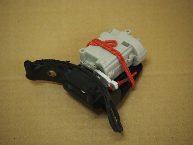 фото №3, Привод крышки топлива alfa romeo 159