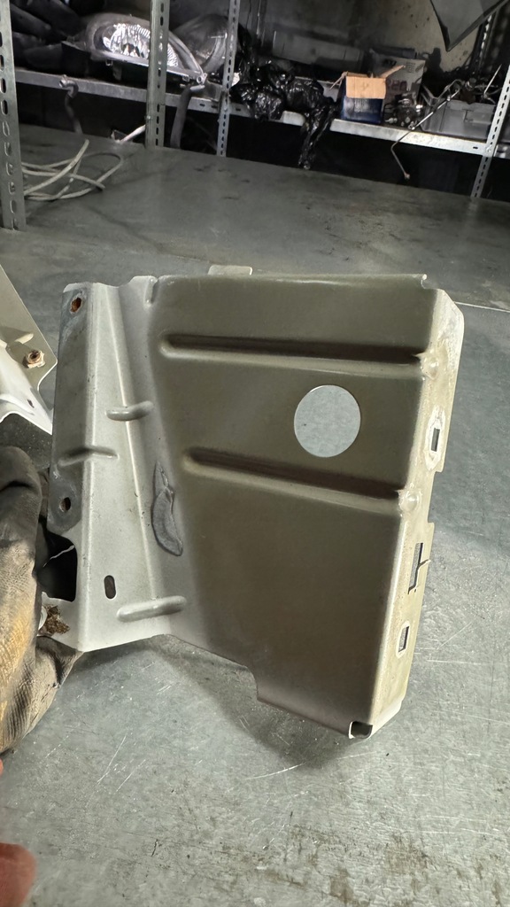 фото №13, Renault master opel movano iii кронштейн крила 03d25312r