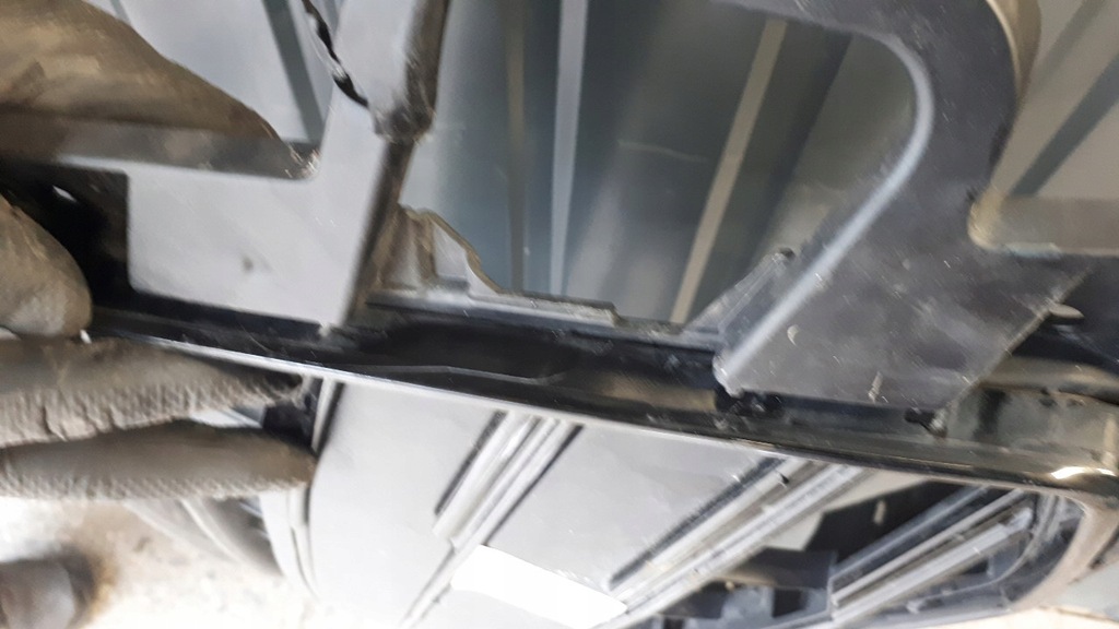 фото №12, 8w0853651df решётка радиатора решётка радиатора audi a4 b9 lift чёрный