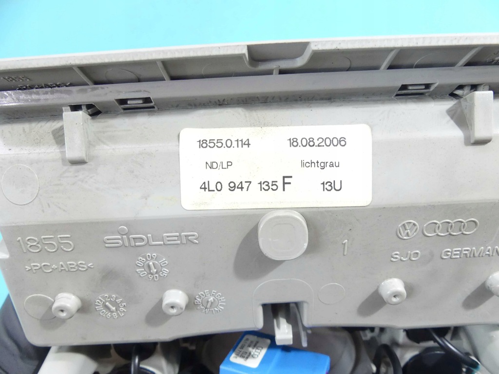 фото №7, Лампа кабіни audi q7 i 4l 4l0947135f, 4f0951177