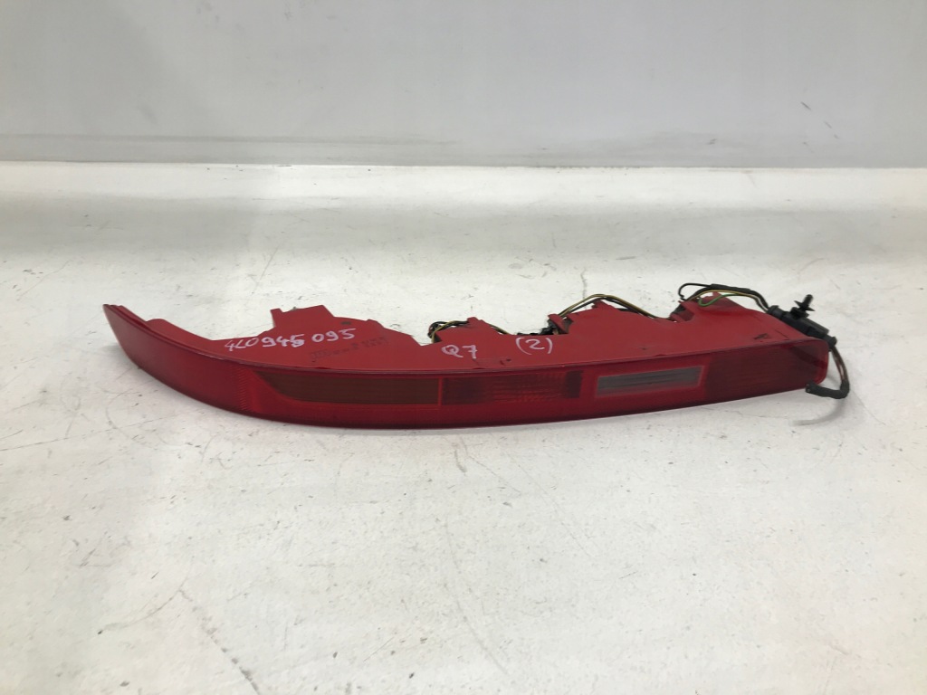 Купити Audi q7 4l лампа w бампер ліва 4l0945095 oryg