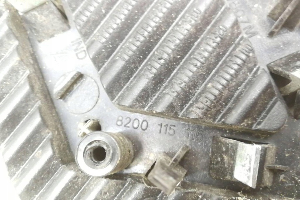 фото №5, Значок автомобиля renault grand scénic iv r9_ 8200115115 2.0l дизель