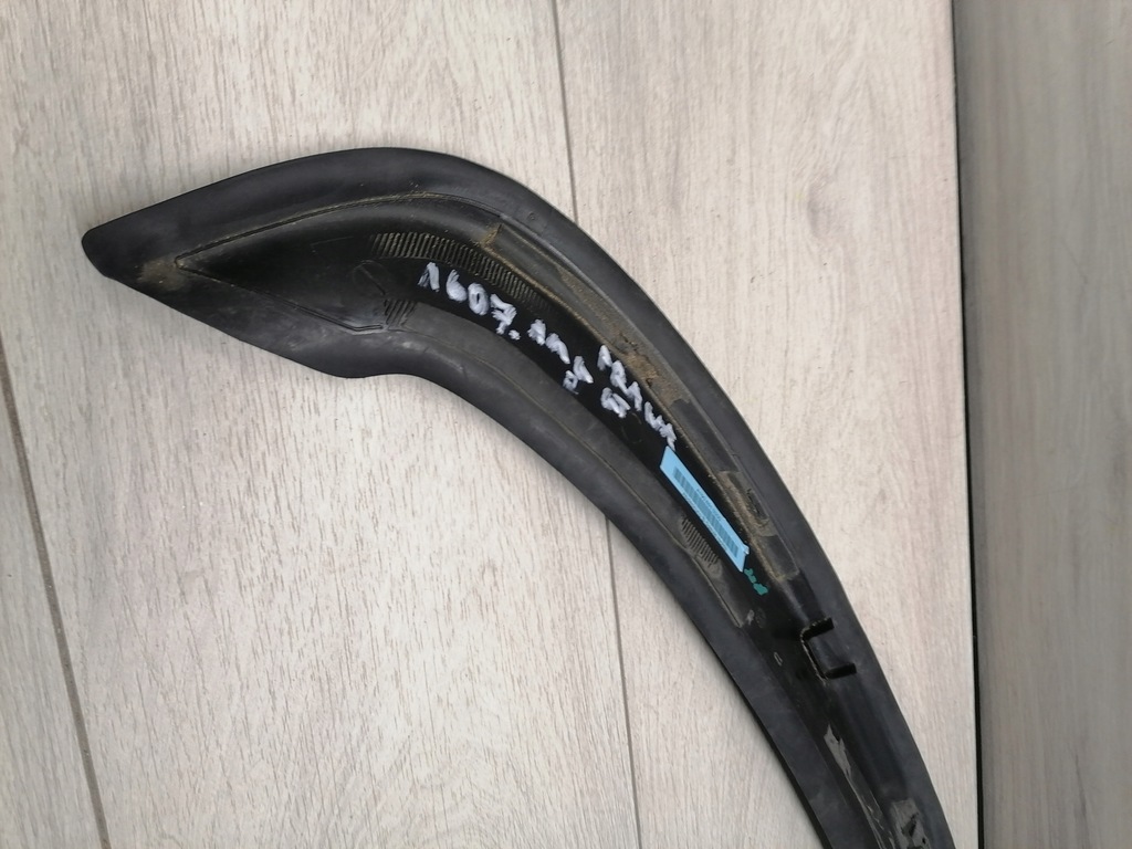 фото №7, Mercedes amg gt накладка дверь правая a1906910200