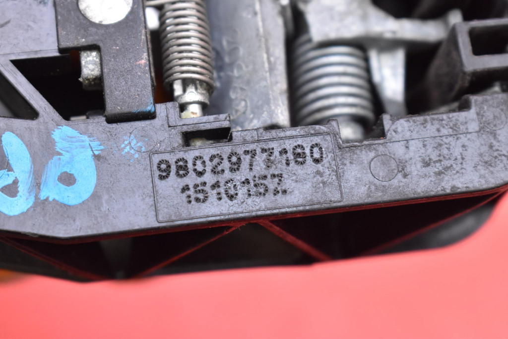 Ручка правая перед передняя ktvd 9802977180 peugeot 308 t9 13-17 с Разборки