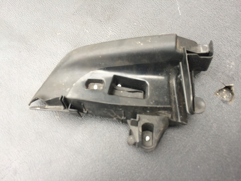 фото №1, Направляющая поперечина задняя левая 8k0857791a audi a4 b8