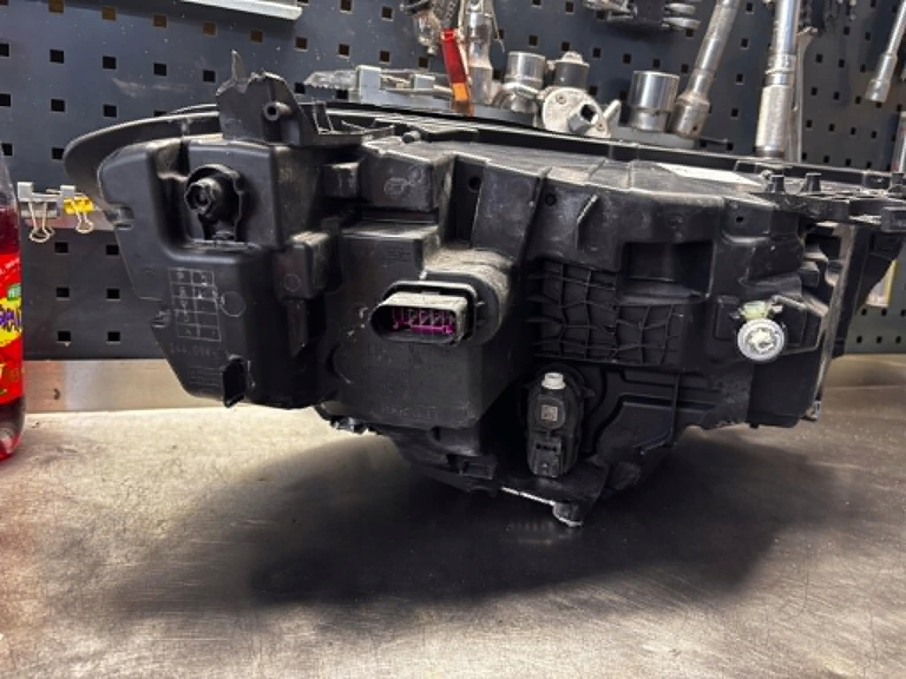 фото №13, Renault austral matrix фара лівий передній лампа лівий перед 260609504r