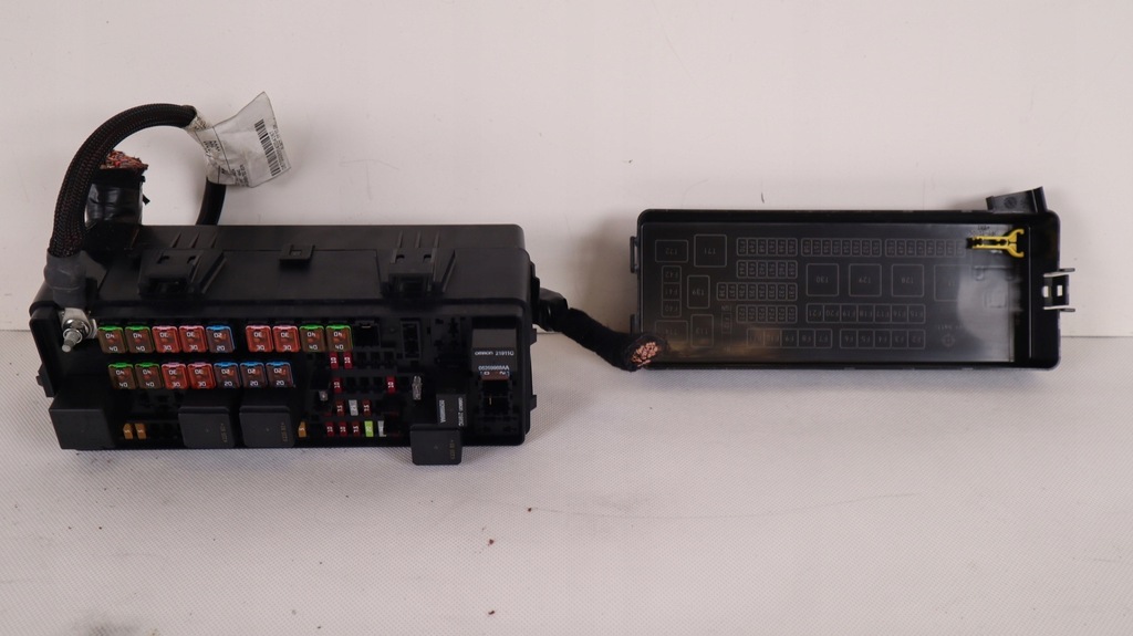 фото №8, Maserati ghibli 3.0 d 14- коробка предохранителей 670007461