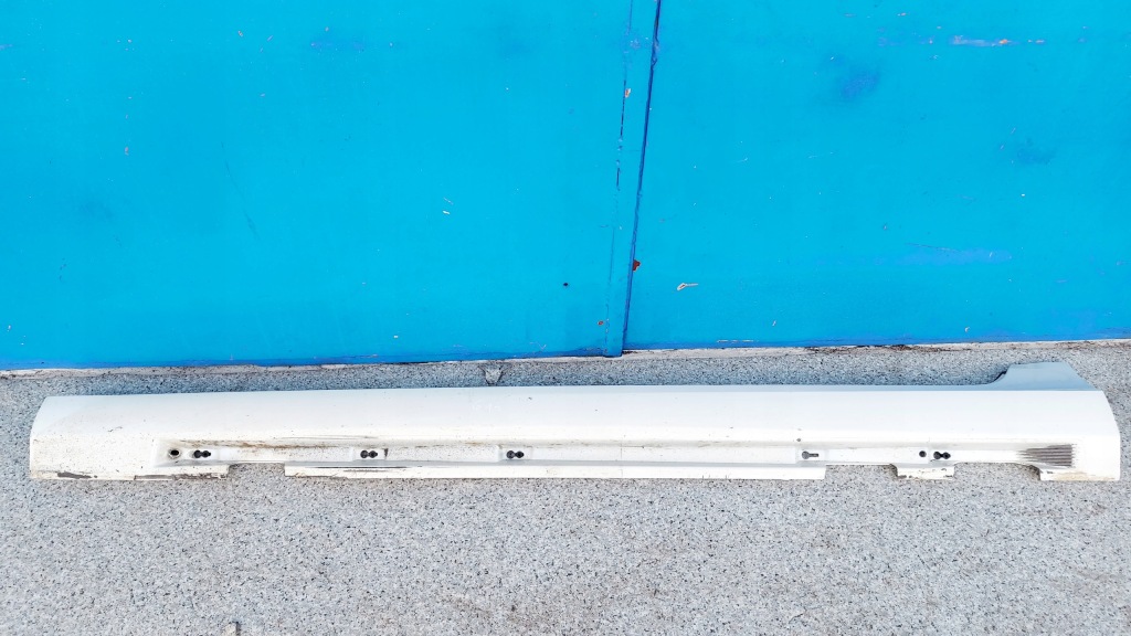 фото №1, Volvo v60 ii lift левая молдинг порог 31333004 614-46