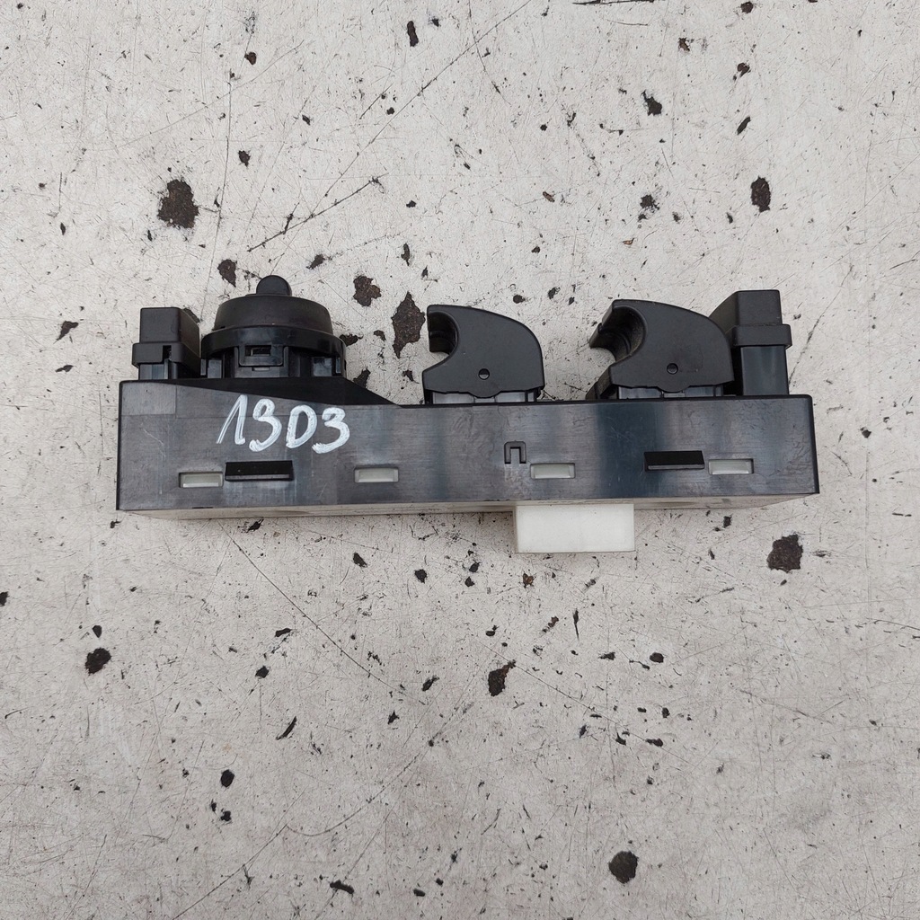 фото №7, Cadillac sts панель окон зеркал 25746447