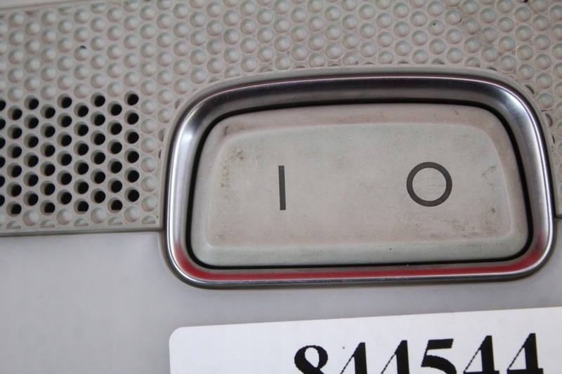 фото №7, Лампа освітлення салону перед 8t0947135b audi a4 b8 07-11