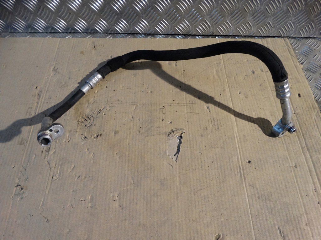 фото №1, Idealny шланг кондиционера audi a8 d4 1