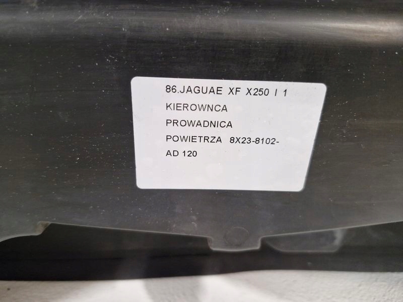 фото №10, Jaguar xf x250 1 i повітропровід напрямна повітря 8x23-8102-ad