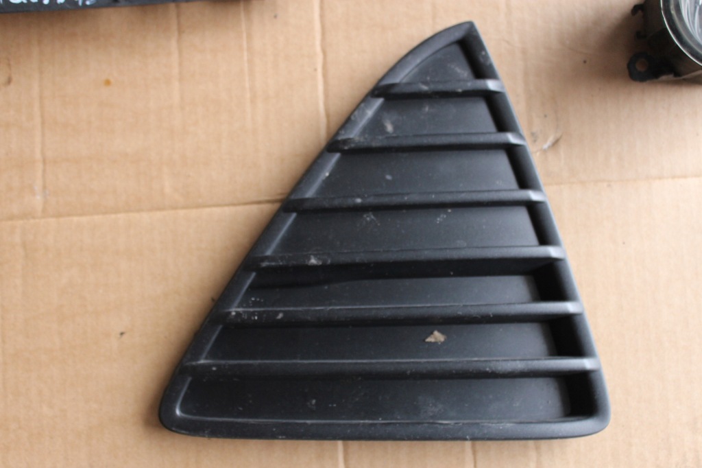 Купить Ford focus mk3 заглушка w бампер перед правый  сторона решётка