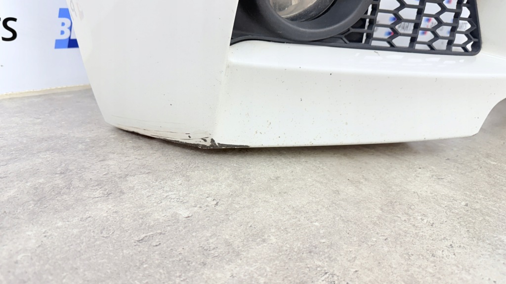 Bmw f30 f31 бампер перед комплектный  оригинал m-pakiet a300 alpinweiss Киев