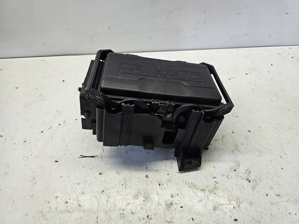 фото №1, Opel insignia b lift коробка корпус предохранителей bsi 39200663 f34 lsq