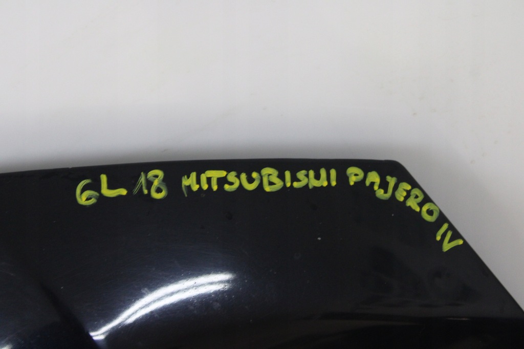 фото №13, Mitsubishi pajero iv 2006r- капот кришка двигуна