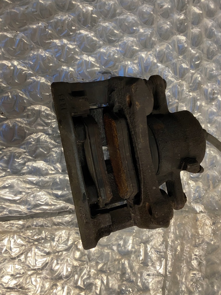 фото №3, Супорт гальмівний правий перед renault captur 0,9 tce справний 2014-