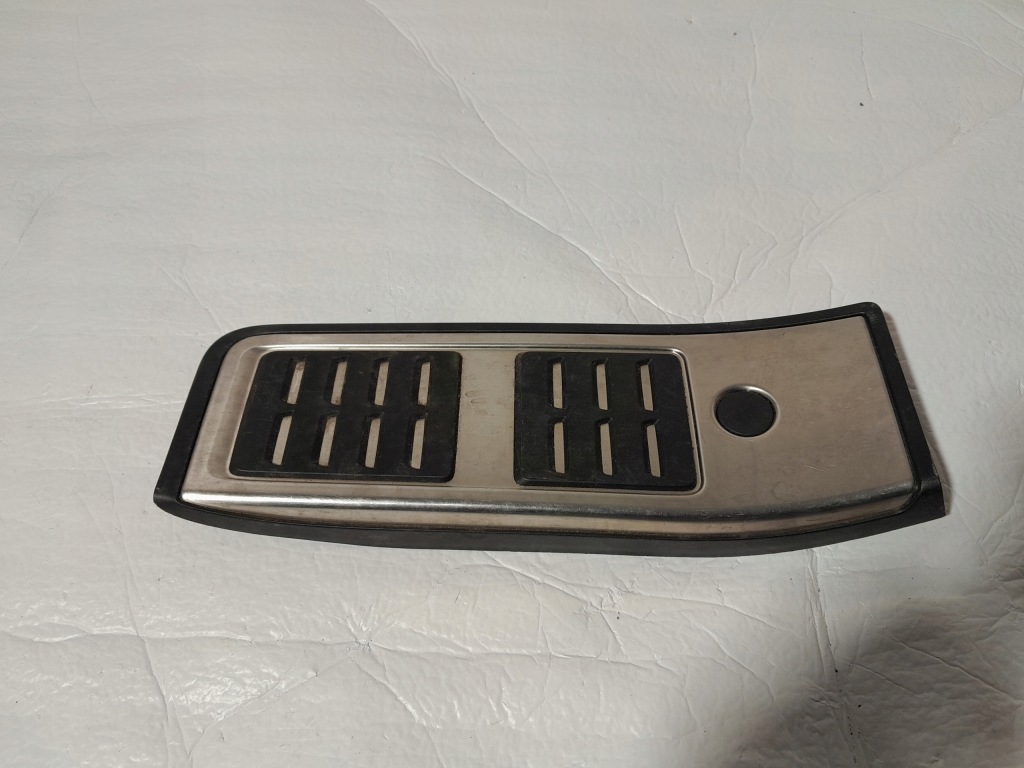 фото №1, Audi a4 b9 подножка 8w1864777b