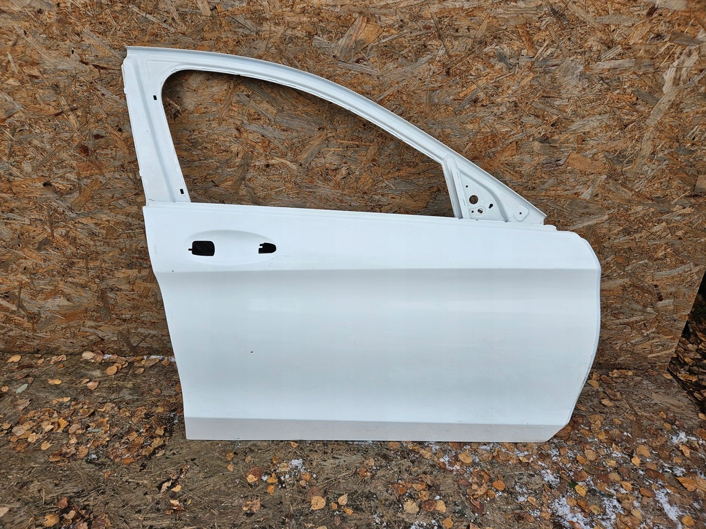 фото №1, Mercedes w205 дверь перед передние правое