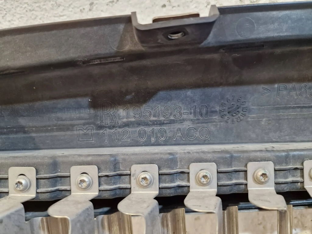 фото №11, Rolls royce cullinan передня частина решітка радіатора