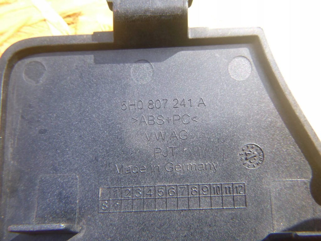 фото №2, Golf viii r-line заглушка фаркоп hak бампер перед 5h0807241a