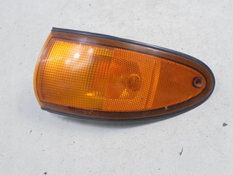 фото №6, Isuzu gemini поворотник правый 212-21452