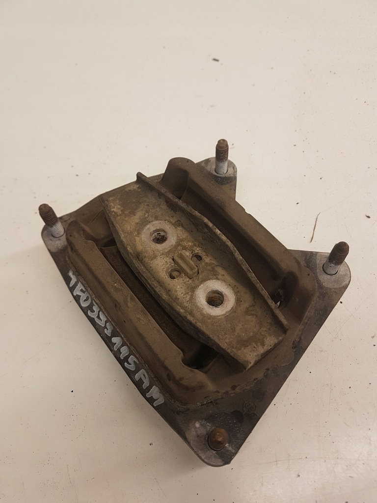 фото №5, Кронштейн подушка коробки audi a6 c6 4f0399115am