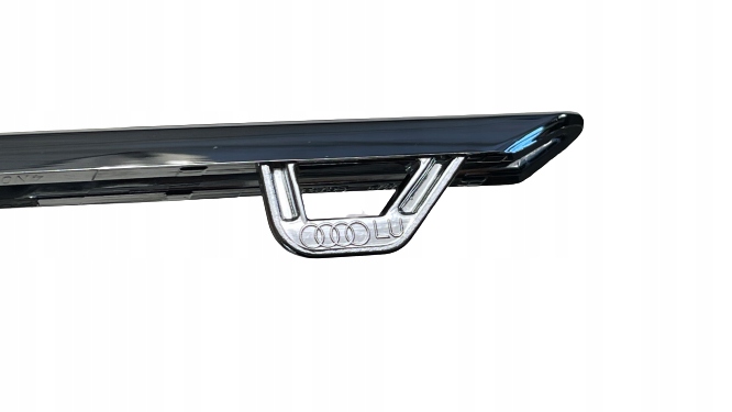 фото №7, Audi a8 d5 lift 22- молдинг бампера права перед