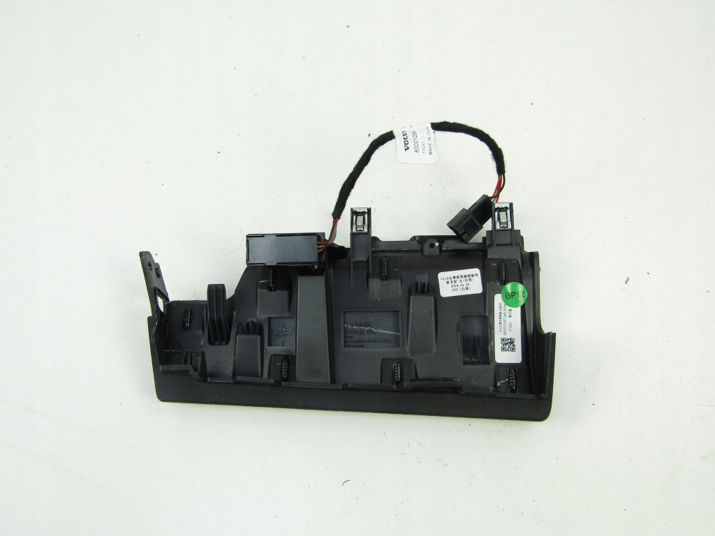 фото №3, Volvo ex30 бардачок 5d awd 80002085 rhd