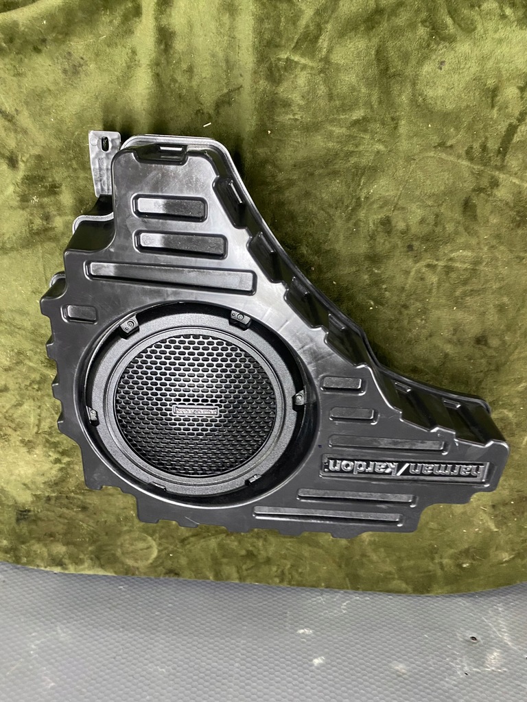 фото №1, Jeep grand cherokee wk2 сабвуфер harman kardon