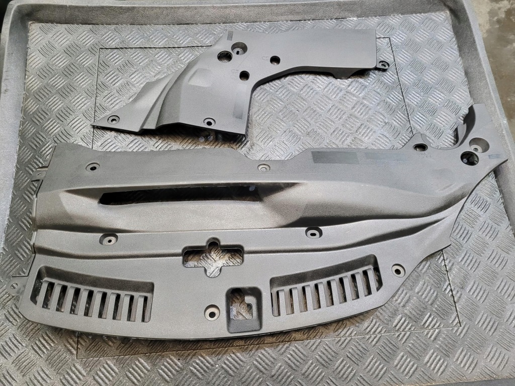 Купити Накладка поперечина перед передній верхній комплектна lexus gs 4 iv gs250 12-