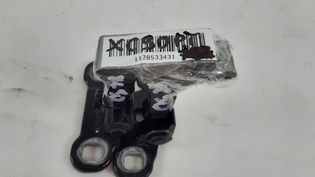 фото №5, Volvo xc90 ii петли дверь правых задняя 467