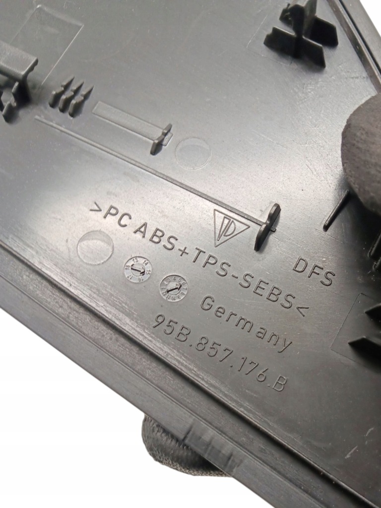 фото №5, Porsche macan 95b857176b правая сторона панели приборная, консоль