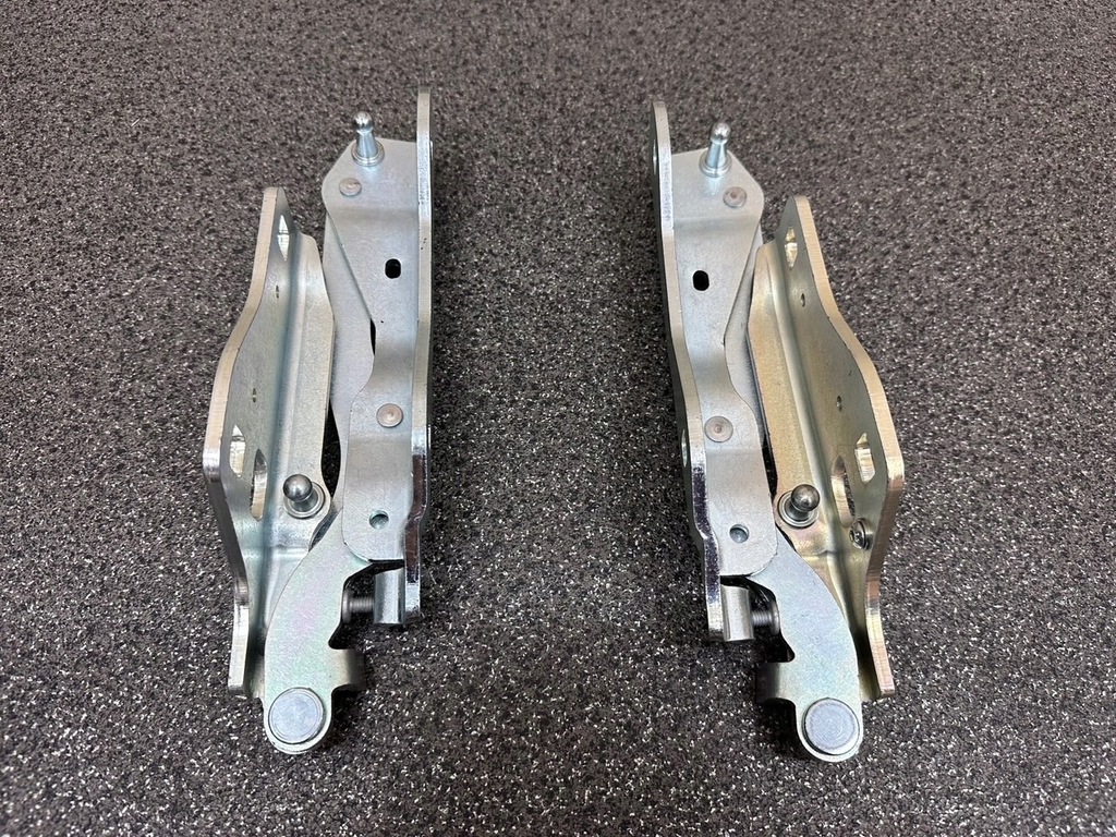 фото №1, Ferrari roma spider петля петлі кришки задній lid hinge 859157 / 859156