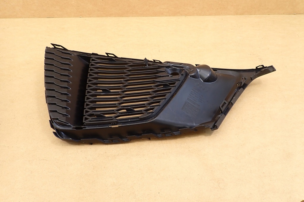 фото №9, Audi q8 4m8 s-line 18- решётка бампера перед передняя правая 4m8807682a rh