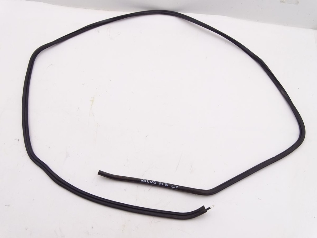 фото №1, Volvo fl6 00-06 прокладка дверь кабины левая перед