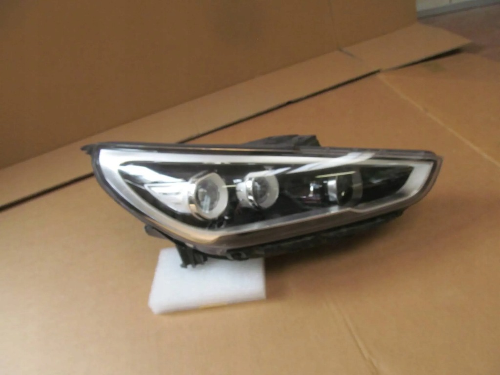 Купить Hyundai i30 17-21 фара фара правая  перед передняя правый  led c408