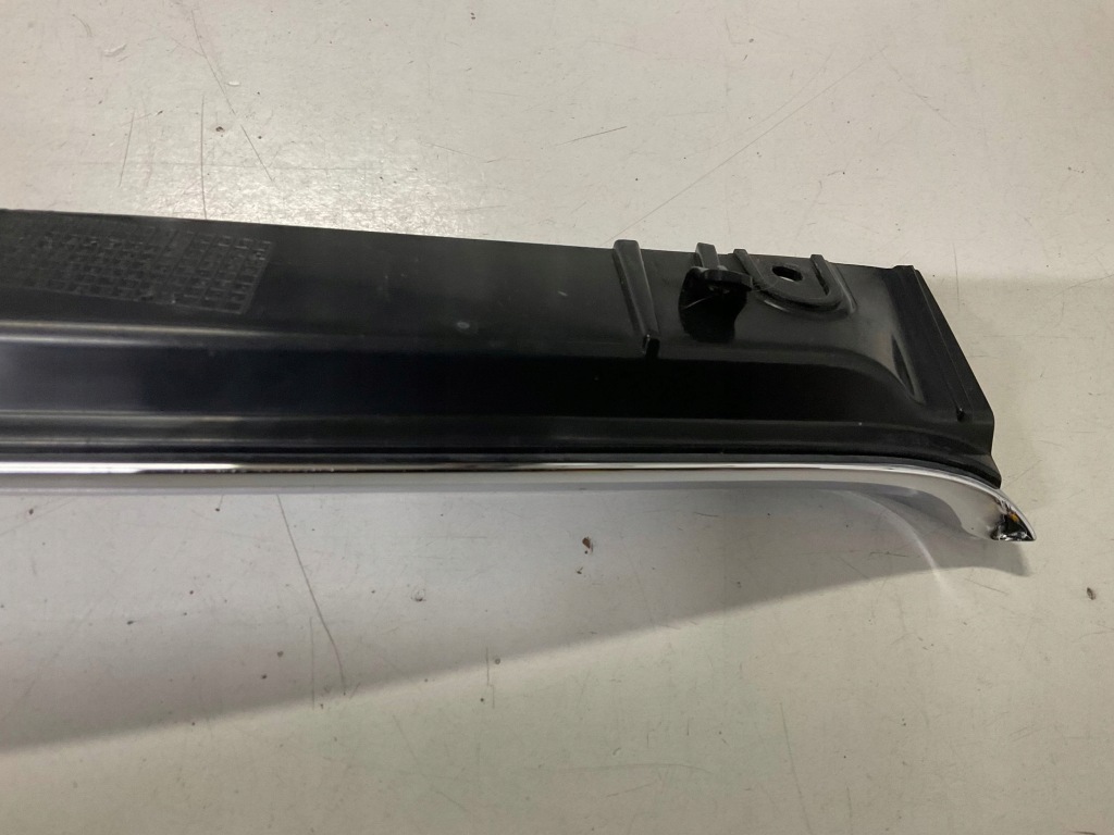 Купити Молдинг, накладка, хром капот, решітка mercedes v-klasa w447 a4478800082