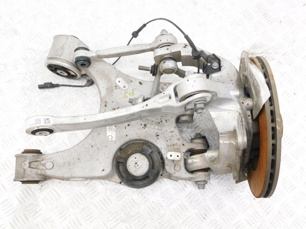 фото №1, Поворотный кулак рычаг правый задняя - alfa romeo stelvio