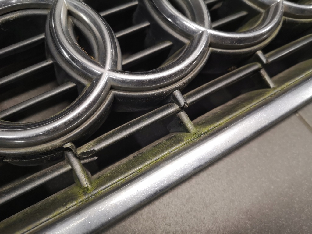 фото №12, Решітка радіатора решітка радіатора радіатор audi s8 d2 lift 4d0853651m