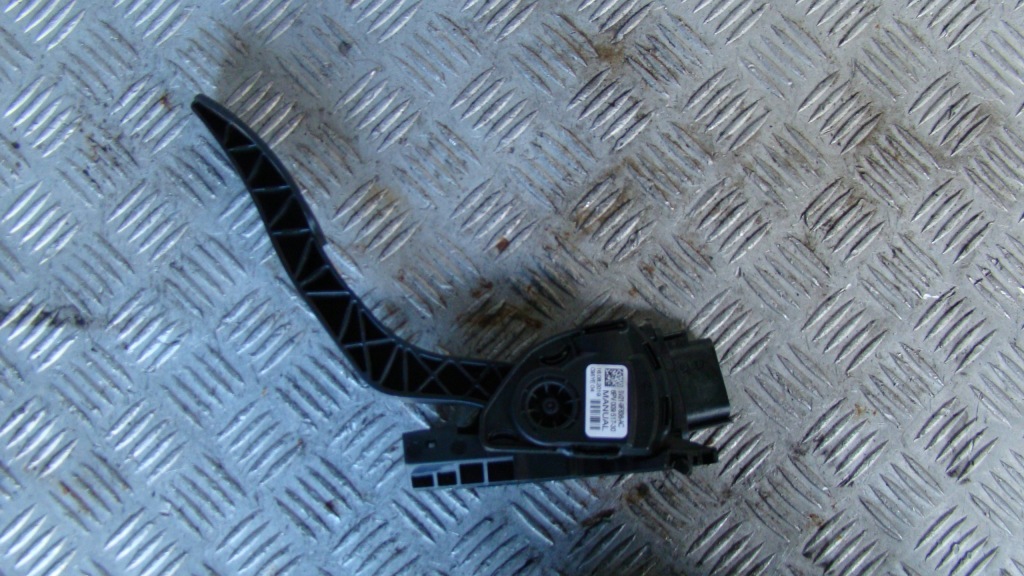 фото №1, Ford transit courier mk2 1.5 tdci педаль газу 8v21-9f836-ac