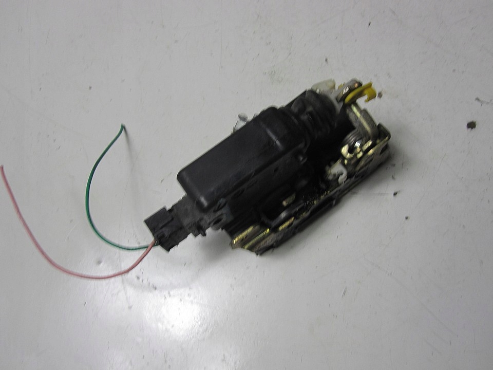 фото №5, Замок двері передній правий renault kangoo 00r