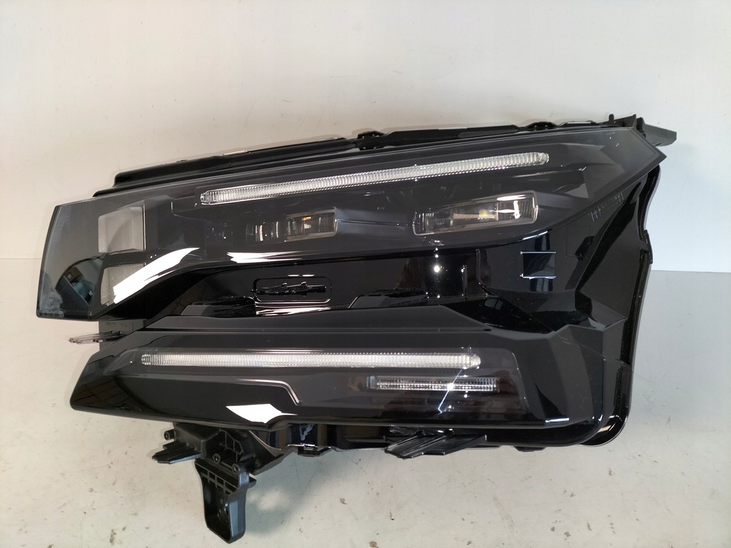 фото №1, Лампа передняя фара левая citroen c5 e-c5 aircross ii 25- full led