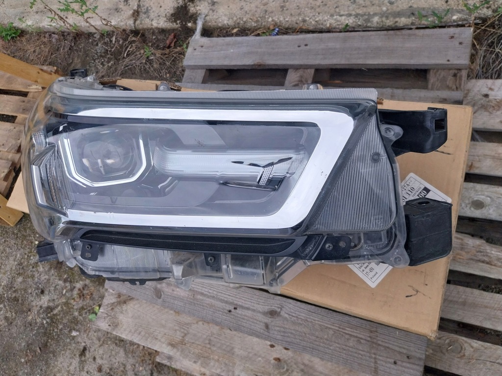 фото №14, Лампа правый перед full led toyota hilux viii lift