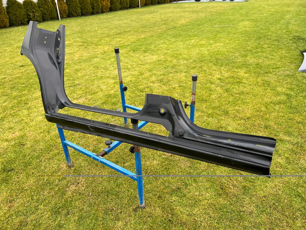 фото №1, Mazda5 mazda 5 cw 10-18 порог правый блок двигателя средний