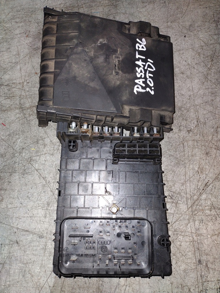 фото №5, Коробка предохранителей 3c0937125 vw passat b6