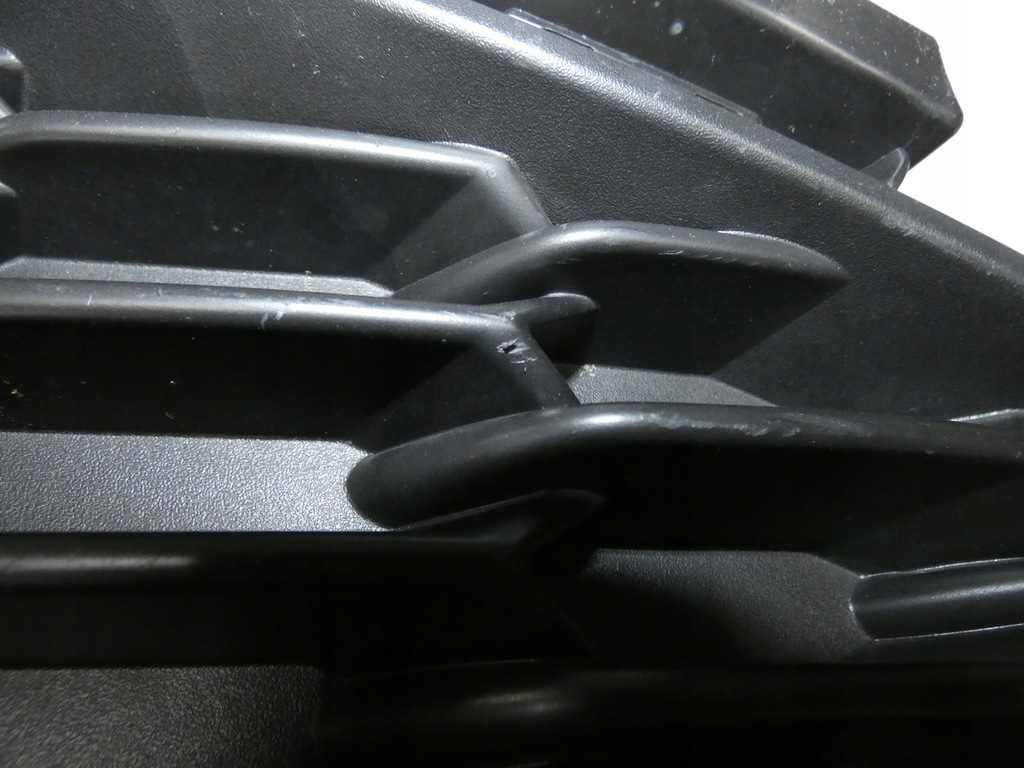 фото №9, Решётка бампера правая hyundai i-30 n lift 473.