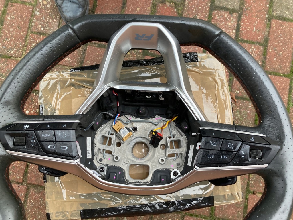 фото №7, Повітропровід seat leon iv fr пелюстки перемикання 5fa419091fm , 5fa419091ep org eur