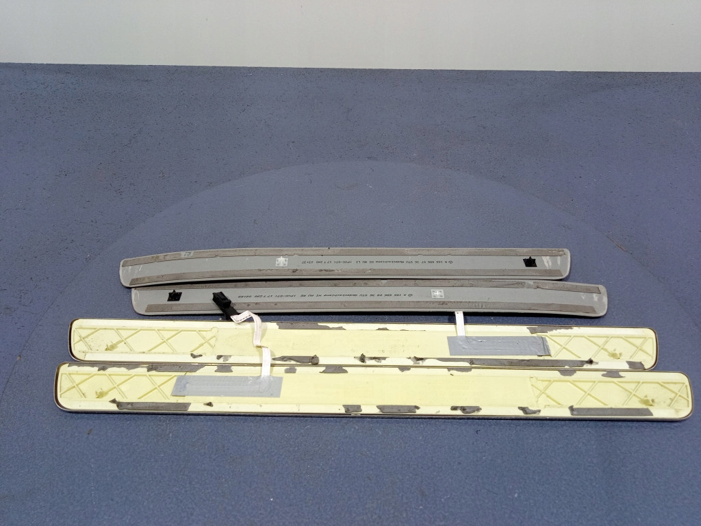 фото №12, Mercedes gls x166 накладки накладки порогові підсвічувані kpl a1666808600