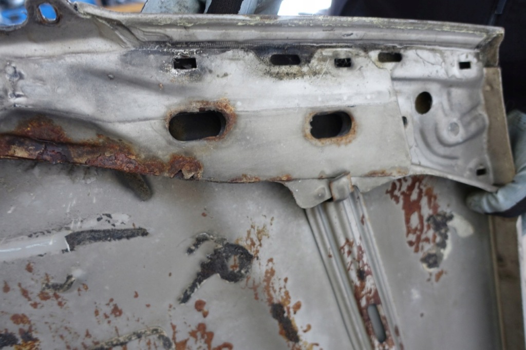 Mercedes w124 капот перед передняя 85-93r с Разборки